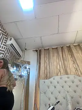 SashaDurante online show from 14, 4, 2026