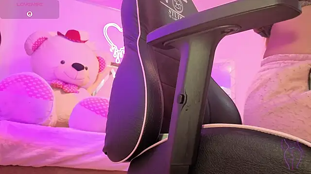 Snapshot of Laylafoxy_tay chatting on 30, 9, 2025 Laylafoxy tay online show from 30, 9, 2025