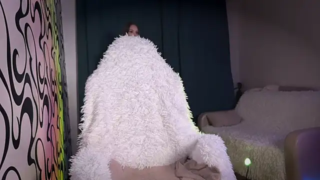 Snapshot of VanessaWayne chatting on 28, 10, 2025 VanessaWayne online show from 28, 10, 2025