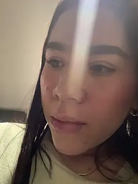 Im Valen Cute online show from 23, 12, 2024