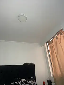 Im Valen Cute online show from 10, 3, 2025