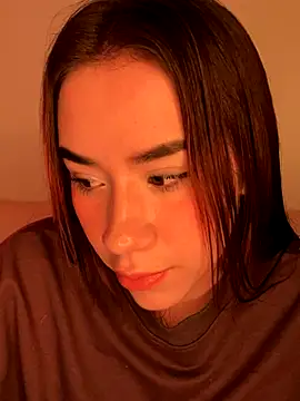 Im Valen Cute online show from 5, 11, 2025