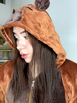 Im Valen Cute online show from 28, 11, 2025