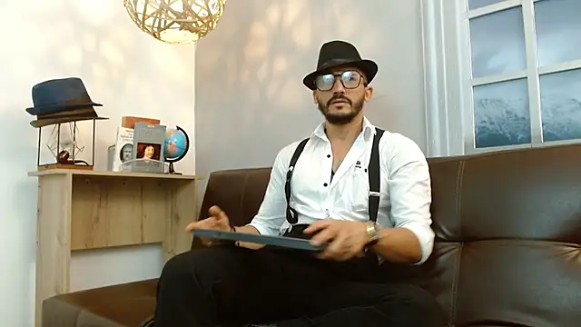 Reiko 85  online show from 19, 3, 2025