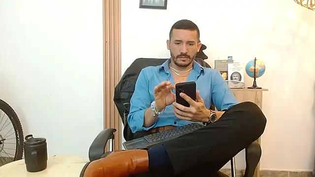 Reiko 85  online show from 1, 10, 2025