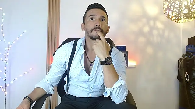 Reiko 85  online show from 6, 1, 2026