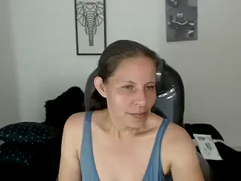 Milf karlye online show from 20, 1, 2025