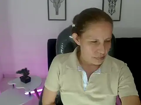 Milf karlye online show from 19, 2, 2025