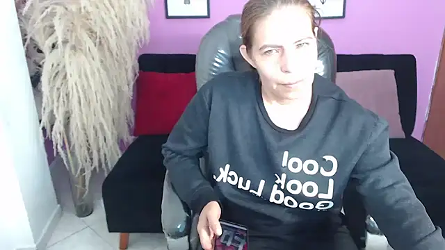 Milf karlye online show from 20, 9, 2025