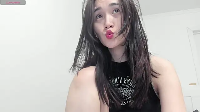 aenie online show from 12, 3, 2025