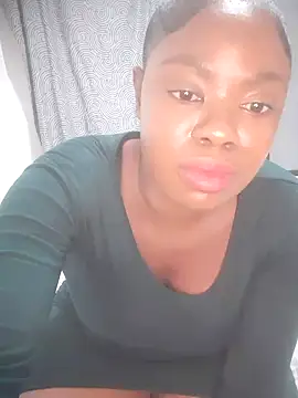 Luciouslips00 online show from 13, 12, 2024