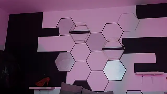 haileycat online show from 23, 2, 2025