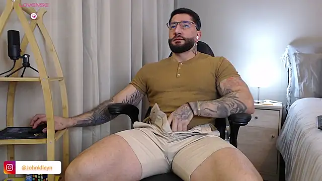 Snapshot of jonhklleyn chatting on 18, 7, 2026 jonhklleyn online show from 18, 7, 2026