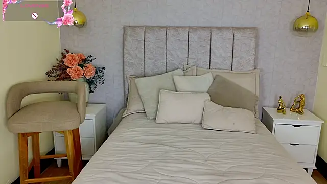 tutu milf online show from 16, 4, 2026