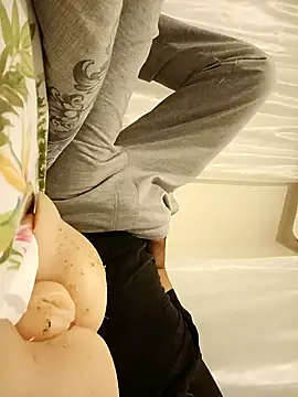 Snapshot of akrep071507 chatting on 4, 12, 2024 akrep071507 online show from 4, 12, 2024