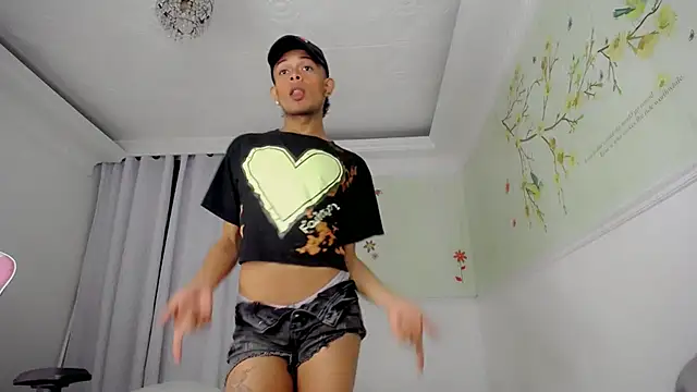 Snapshot of rose_Skinny_ chatting on 19, 12, 2025 rose Skinny online show from 19, 12, 2025