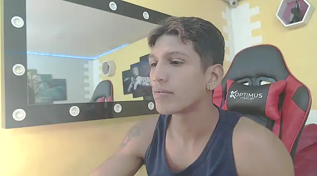 mau elixxx online show from 13, 1, 2025