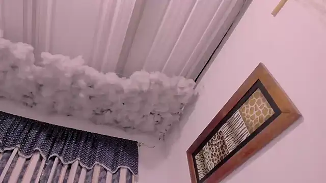 Snapshot of Lauu_G chatting on 24, 9, 2025 Lauu G online show from 24, 9, 2025