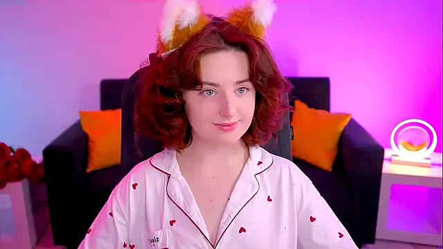 AnnTerry  online show from 12, 2, 2025