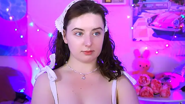 AnnTerry  online show from 11, 9, 2025