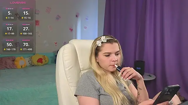 Kate Legend online show from 21, 4, 2026