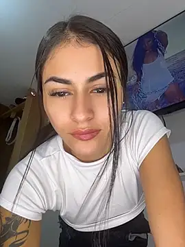 emilie xx  online show from 27, 5, 2026