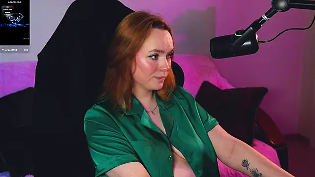 Snapshot of Kari_Lunna chatting on 7, 12, 2024 Kari Lunna online show from 7, 12, 2024
