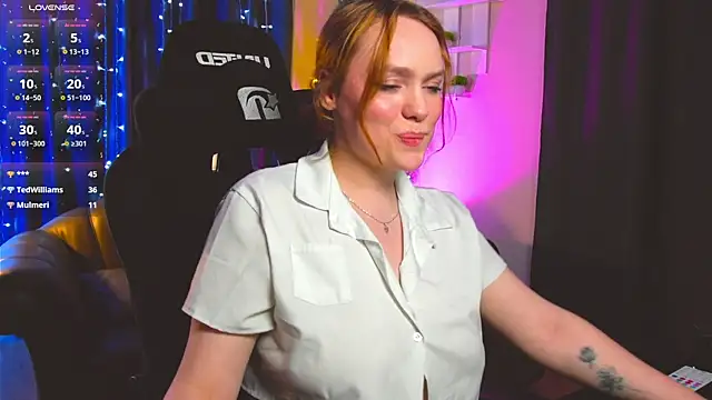 Snapshot of Kari_Lunna chatting on 20, 12, 2024 Kari Lunna online show from 20, 12, 2024