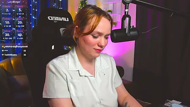 Snapshot of Kari_Lunna chatting on 20, 12, 2024 Kari Lunna online show from 20, 12, 2024