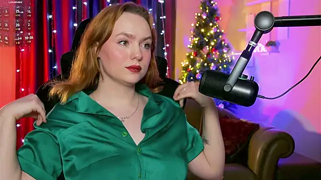 Snapshot of Kari_Lunna chatting on 21, 12, 2024 Kari Lunna online show from 21, 12, 2024