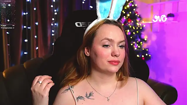 Snapshot of Kari_Lunna chatting on 25, 12, 2024 Kari Lunna online show from 25, 12, 2024