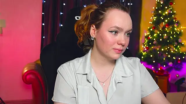 Snapshot of Kari_Lunna chatting on 4, 1, 2025 Kari Lunna online show from 4, 1, 2025