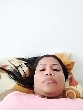 KarenGuzman  online show from 4, 12, 2024