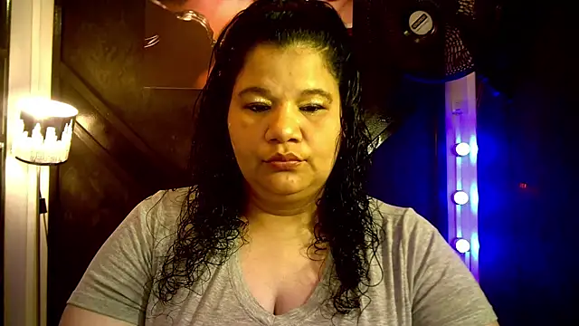 Snapshot of may_prg chatting on 3, 12, 2024 may prg online show from 3, 12, 2024