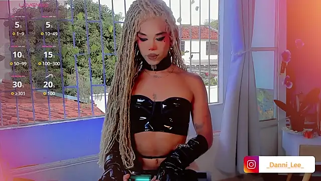 Snapshot of DanniLee_ chatting on 26, 9, 2025 DanniLee online show from 26, 9, 2025