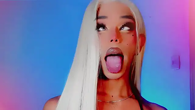 Snapshot of DanniLee_ chatting on 27, 10, 2025 DanniLee online show from 27, 10, 2025