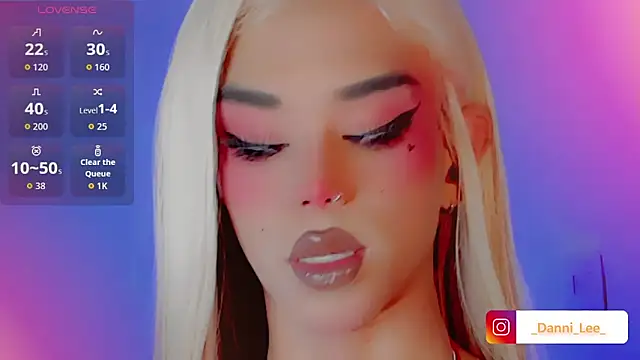 Snapshot of DanniLee_ chatting on 16, 11, 2025 DanniLee online show from 16, 11, 2025