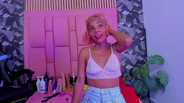 Brithanyslim online show from 1, 12, 2025