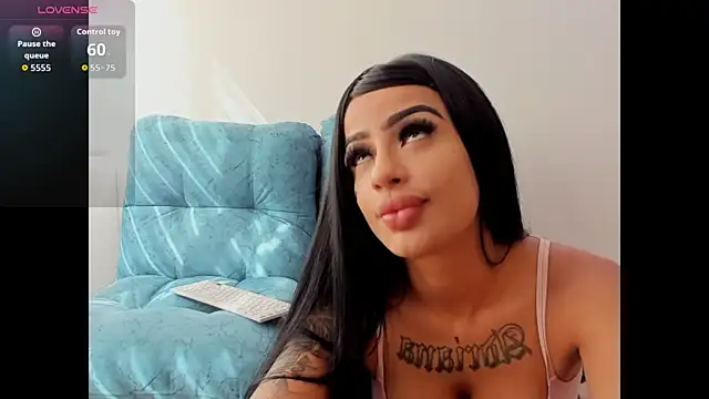 Snapshot of tamy_ian chatting on 15, 12, 2025 tamy ian online show from 15, 12, 2025