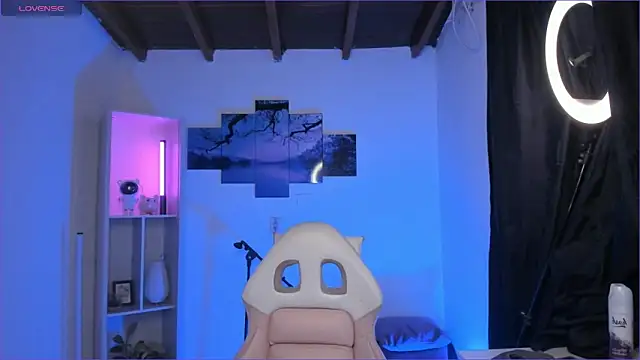 Snapshot of odelei chatting on 4, 11, 2025 odelei online show from 4, 11, 2025