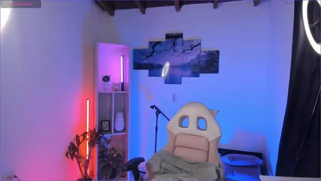 Snapshot of odelei chatting on 6, 11, 2025 odelei online show from 6, 11, 2025