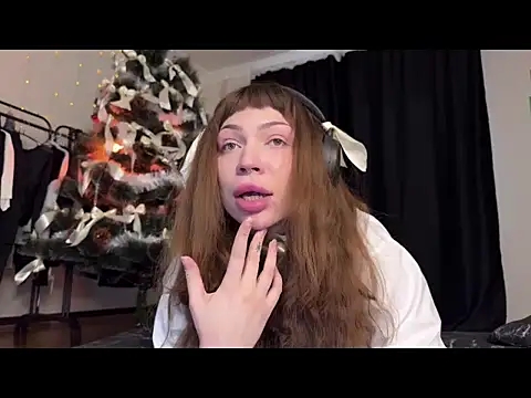 Snapshot of PaulaPratt chatting on 20, 12, 2024 PaulaPratt online show from 20, 12, 2024