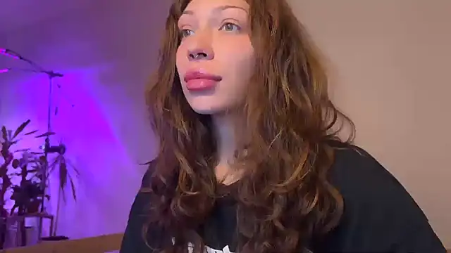 Snapshot of PaulaPratt chatting on 14, 9, 2025 PaulaPratt online show from 14, 9, 2025