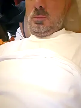 1talianBeutifulCock online show from 11, 11, 2025