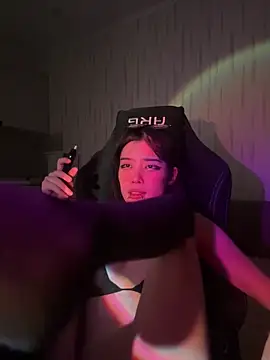 Velvetsky 1 online show from 15, 1, 2026