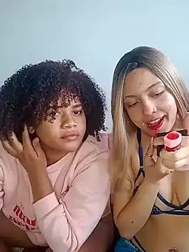 Snapshot of DANIELA_MICHEL chatting on 9, 12, 2024 DANIELA MICHEL online show from 9, 12, 2024