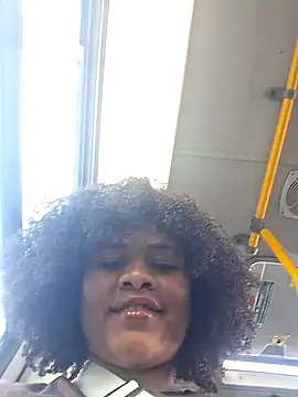 Snapshot of DANIELA_MICHEL chatting on 1, 2, 2025 DANIELA MICHEL online show from 1, 2, 2025