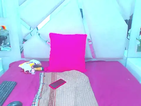 Paris Squirt  online show from 31, 1, 2026