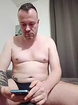 mikaaaaase online show from 4, 3, 2026