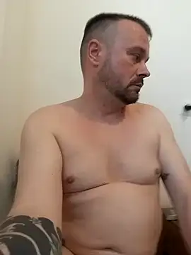 mikaaaaase online show from 26, 4, 2026